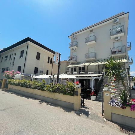 Hotel Moroni Rimini Ngoại thất bức ảnh