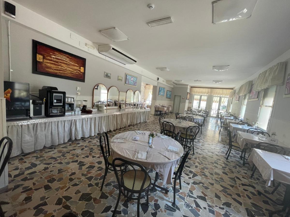 Hotel Moroni Rimini Ngoại thất bức ảnh