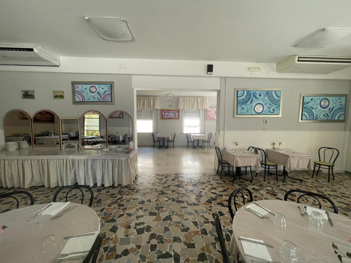 Hotel Moroni Rimini Ngoại thất bức ảnh