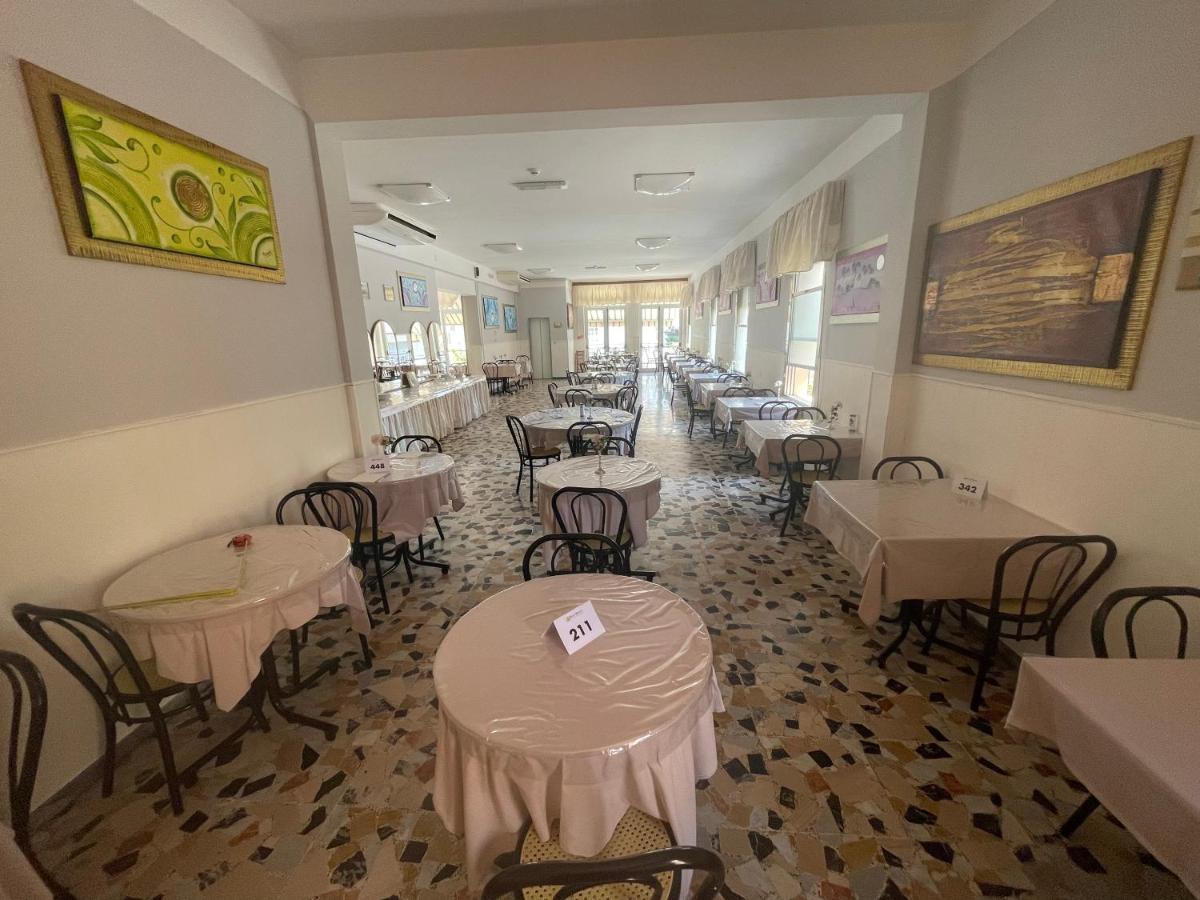 Hotel Moroni Rimini Ngoại thất bức ảnh