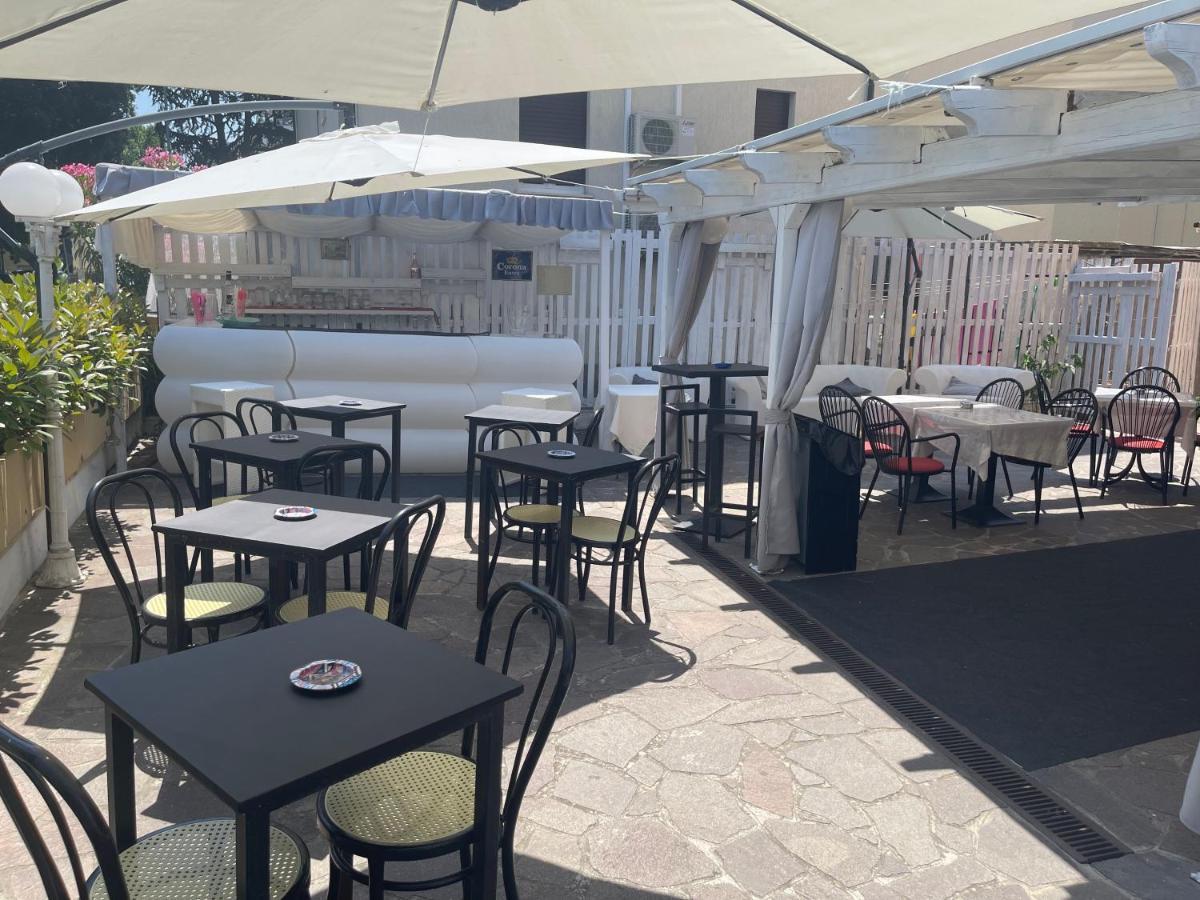 Hotel Moroni Rimini Ngoại thất bức ảnh
